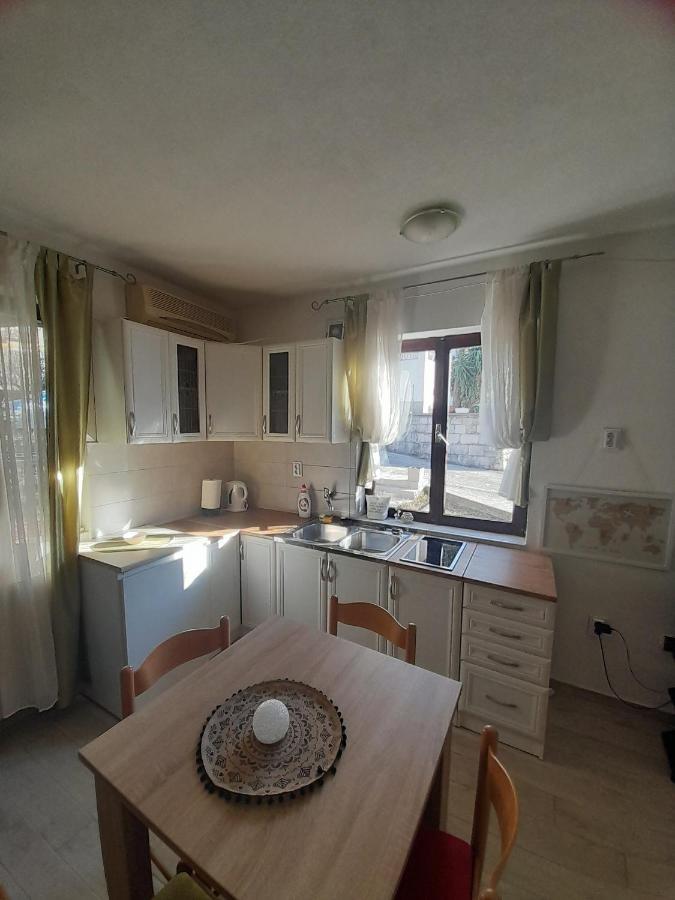 Apartments Nikovic Risan Εξωτερικό φωτογραφία
