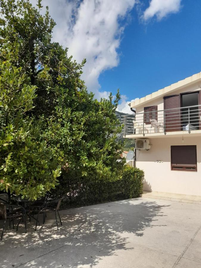 Apartments Nikovic Risan Εξωτερικό φωτογραφία